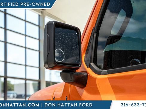 Used 2025 Jeep Wrangler Unlimited Rubicon w/ Convenience Group AWD/4WD image 30