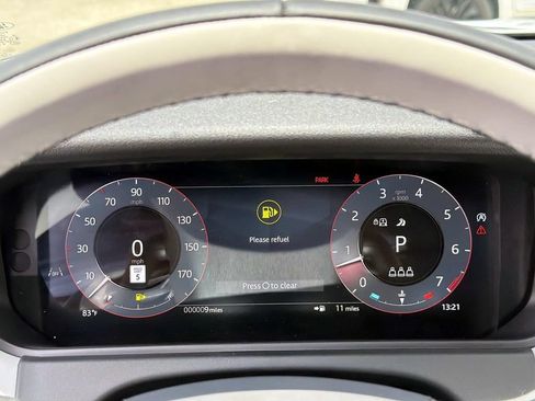 New 2026 Land Rover Range Rover Velar S AWD/4WD image 26