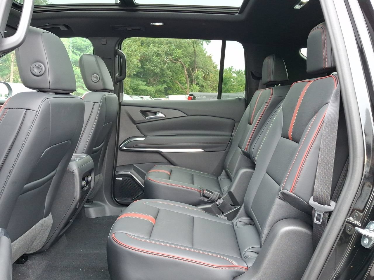 New 2027 Chevrolet Traverse RS AWD/4WD image 5