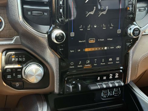 Used 2023 RAM 1500 Limited AWD/4WD image 10