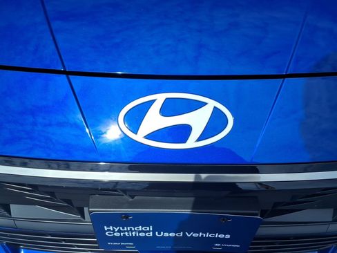 Certified 2024 Hyundai Elantra SEL w/ Convenience Package FWD image 11