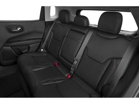 Used 2019 Jeep Compass Latitude w/ Popular Equipment Group AWD/4WD image 9