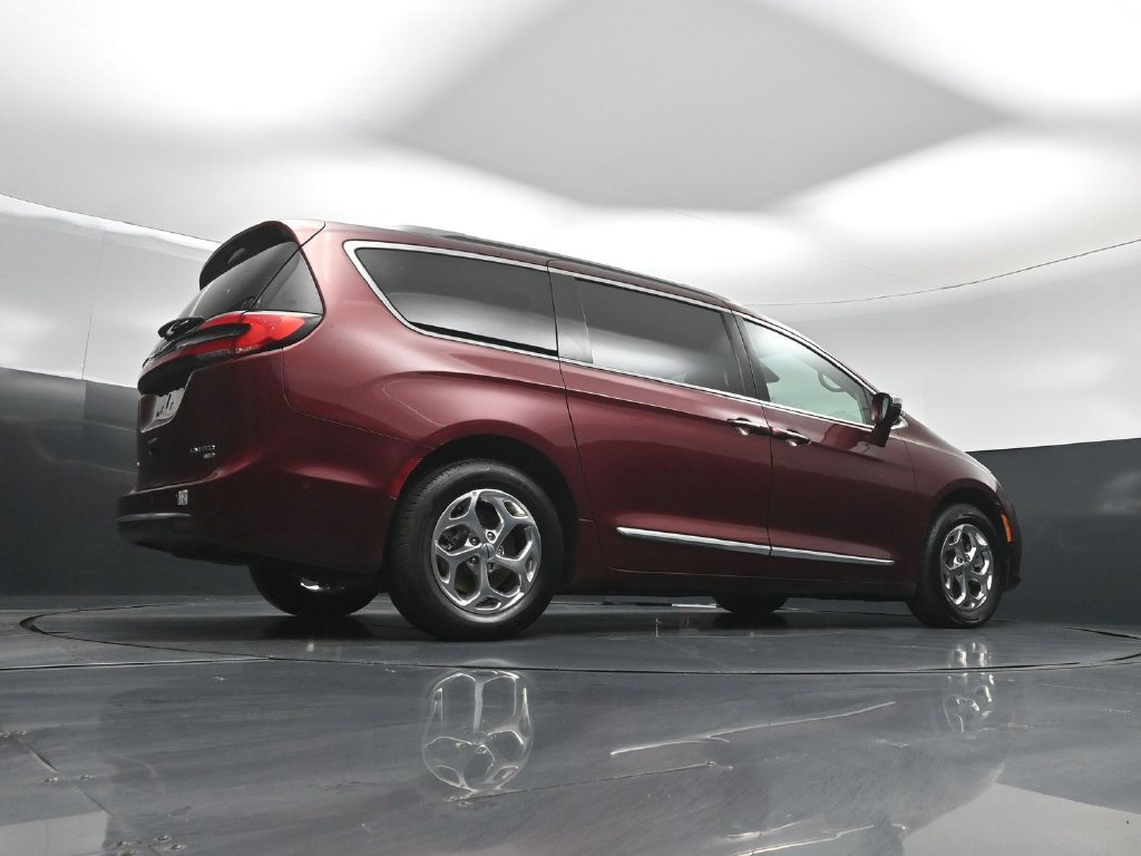 Used 2021 Chrysler Pacifica Limited w/ Premium & Safety Sphere Group AWD/4WD image 46