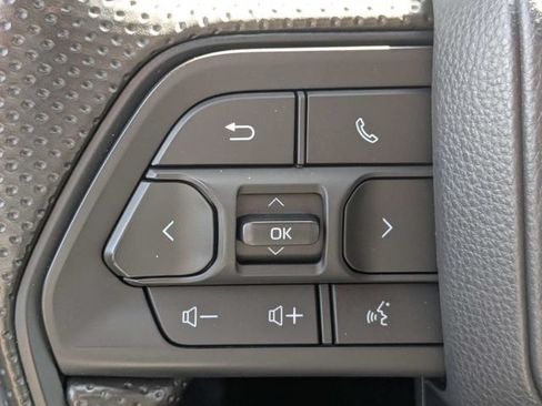 Used 2025 Toyota Tacoma SR5 RWD image 22