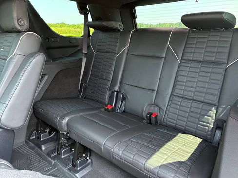 Used 2025 Cadillac Escalade V AWD/4WD image 21