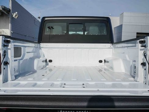 New 2026 Jeep Gladiator Sport image 11