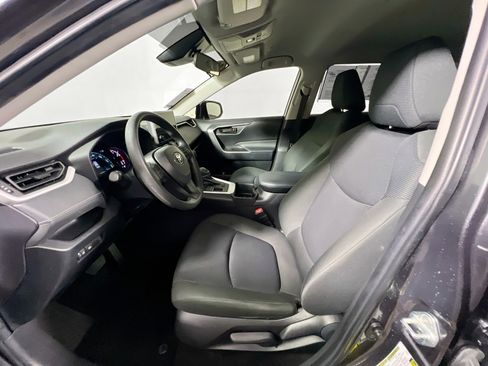 Used 2023 Toyota RAV4 LE image 14