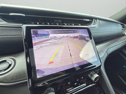 Used 2022 Jeep Grand Cherokee L Overland w/ Luxury Tech Group IV image 29