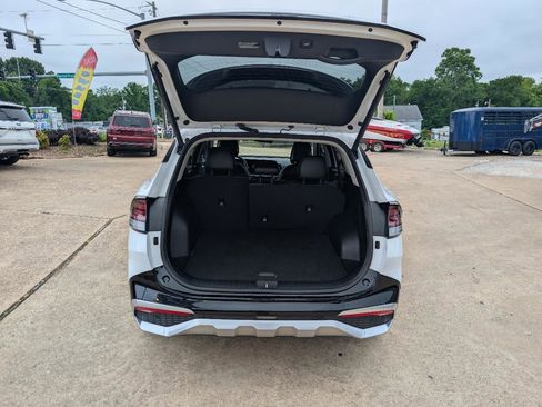 Used 2025 Kia Sportage SX FWD image 10