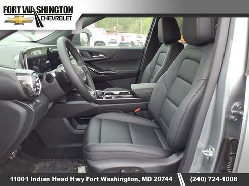 New 2026 Chevrolet Equinox LT w/ Convenience Package II FWD image 6