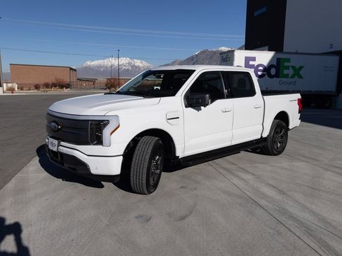Used 2023 Ford F150 Lightning XLT w/ Equipment Group 312A High image 3