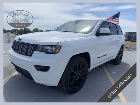 Used 2020 Jeep Grand Cherokee Altitude AWD/4WD image 1