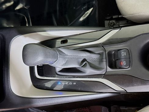 Used 2022 Toyota Corolla LE image 20