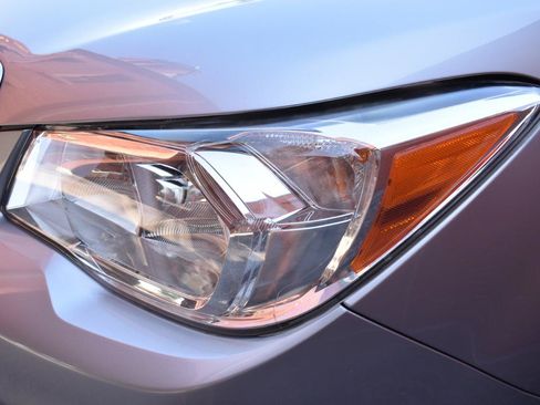 Used 2016 Subaru Forester 2.5i Premium w/ All-Weather Package AWD/4WD image 40