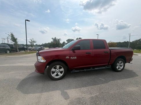 Used 2014 RAM 1500 Express AWD/4WD image 2