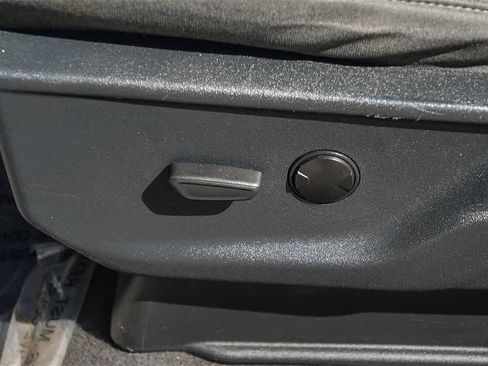 Used 2023 Ford F150 XLT image 23