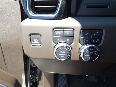 Certified 2025 GMC Sierra 1500 Denali AWD/4WD image 22