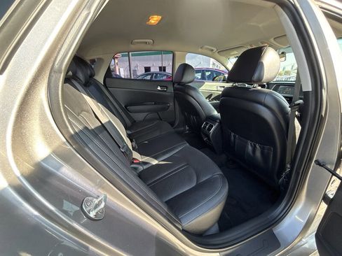 Used 2018 Kia Optima EX image 17