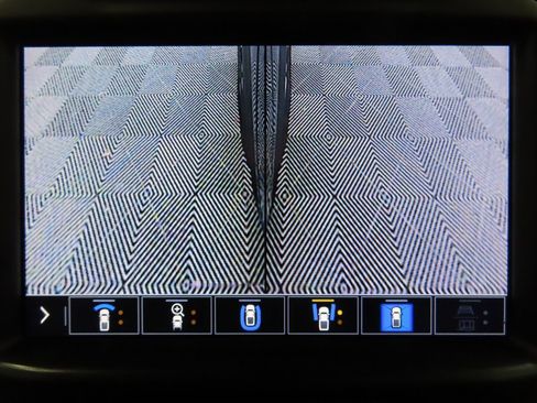 Used 2023 Chevrolet Silverado 2500 High Country w/ Z71 Off-Road Package image 20