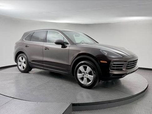 Used 2019 Porsche Cayenne AWD/4WD image 11