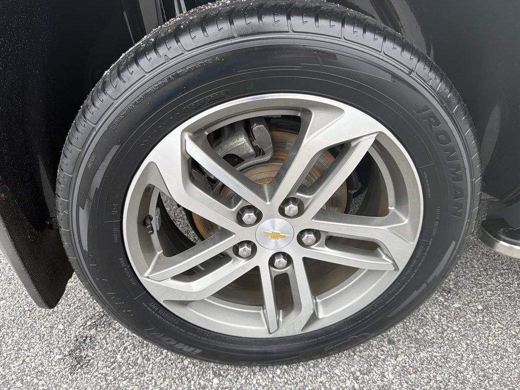 Certified 2017 Chevrolet Equinox Premier w/ Enhanced Convenience Package FWD image 26