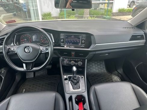 Used 2019 Volkswagen Jetta SE FWD image 15