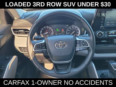 Used 2022 Toyota Highlander XLE AWD/4WD image 33