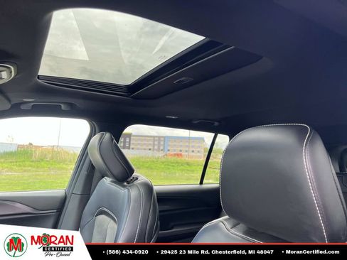 Used 2024 Jeep Grand Cherokee L Altitude AWD/4WD image 18