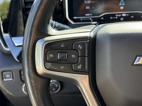 Used 2022 Chevrolet Silverado 1500 LT AWD/4WD image 27