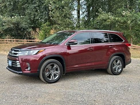 Used 2017 Toyota Highlander Limited Platinum AWD/4WD image 5