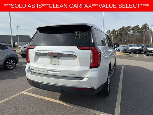 Used 2021 GMC Yukon XL SLT w/ SLT Premium Package image 16