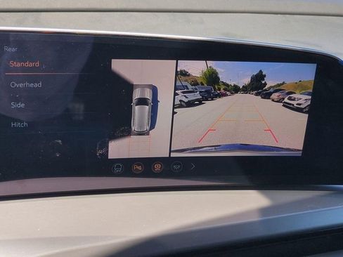New 2026 Cadillac Vistiq Luxury w/ LPO, Floor Liner Package AWD/4WD image 10