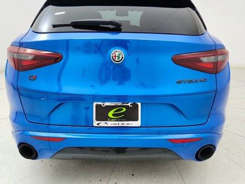 Used 2020 Alfa Romeo Stelvio Ti w/ Nero Edizione image 12