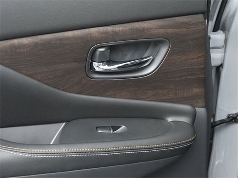 Used 2024 Nissan Murano Platinum w/ Cargo Package image 21