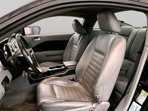 Used 2006 Ford Mustang GT Premium RWD image 25