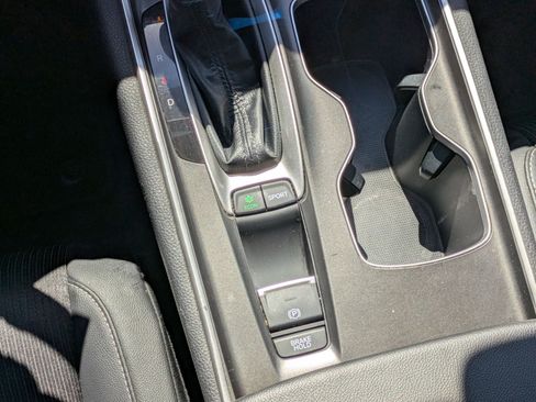 Used 2020 Honda Accord Sport image 21