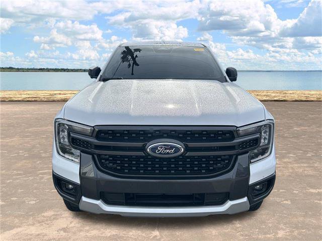 Certified 2025 Ford Ranger XLT w/ FX4 Off-Road Package AWD/4WD image 2