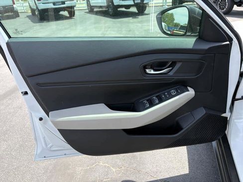 Used 2025 Honda Accord SE image 21