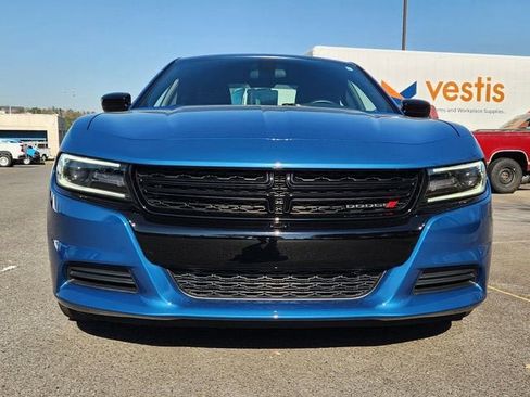 Used 2020 Dodge Charger SXT w/ Blacktop Package image 8
