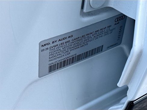 Certified 2025 Audi A6 e-tron Premium Plus w/ Premium Plus image 33