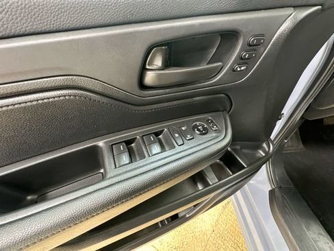 Used 2024 Honda Odyssey Sport image 16