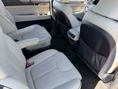 Used 2024 Hyundai Palisade Limited image 15