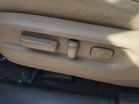 Used 2018 Honda Pilot Elite image 22