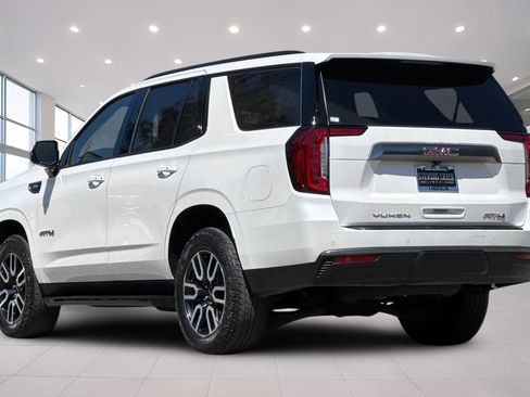 Used 2023 GMC Yukon AT4 w/ Technology Package AWD/4WD image 6