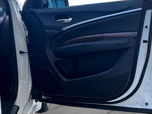 Used 2020 Acura MDX FWD w/ Advance Package image 39