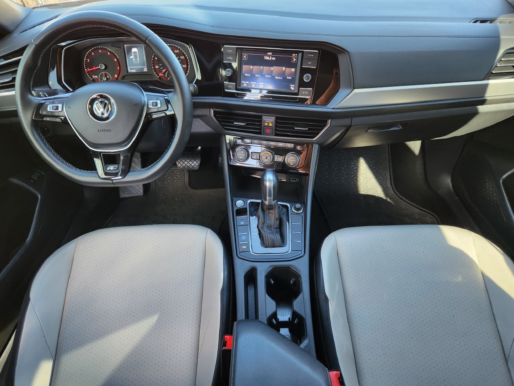 Used 2019 Volkswagen Jetta R-Line w/ R-Line Cold Weather Package FWD image 25