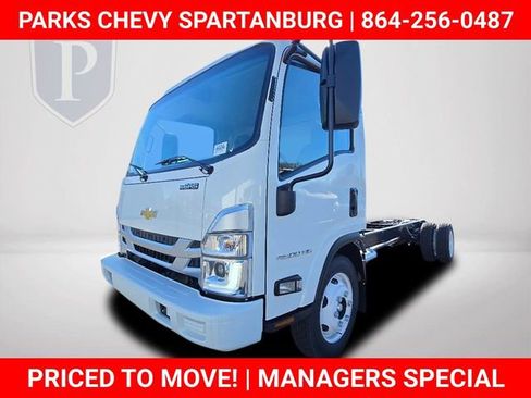 New 2025 Chevrolet Low Cab Forward image 11