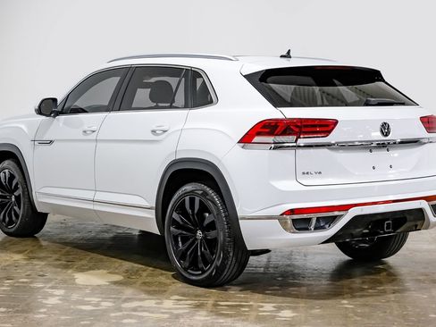 Used 2021 Volkswagen Atlas Cross Sport SEL R-Line w/ Cross Sport MDO Package image 10