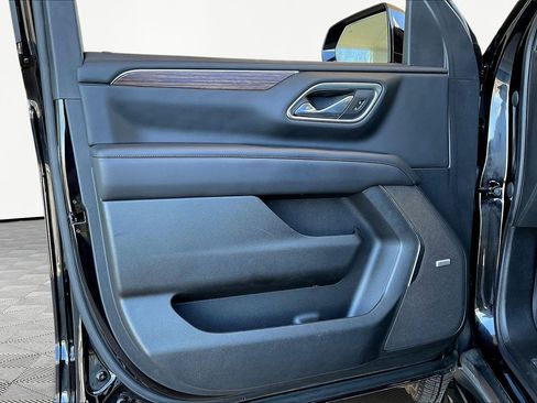 Used 2021 Chevrolet Suburban High Country image 21