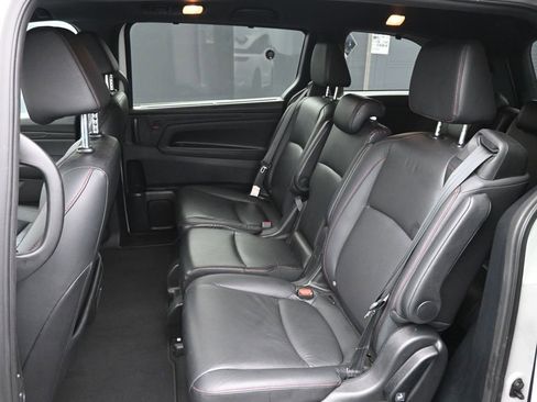 Used 2023 Honda Odyssey Sport image 12